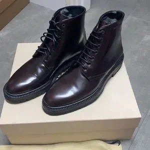 Authentic BNIB Burberry leather boot with rubber sole. Burberry: Black Rubber Marsh Stamp High Boots | SSENSE main image 2